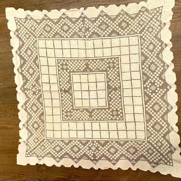 Table Cloth - Picture 6 of 6